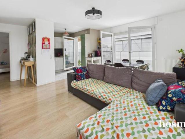 Lumineux appartement 4 pièces avec balcons parking Parvis Pierre de Coubertin, Asnières sur Seine