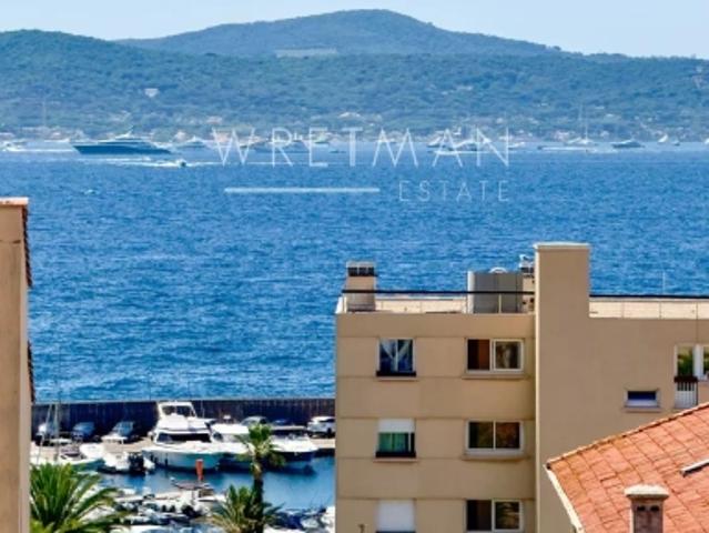 Lumineux duplex au coeur de la ville Sainte Maxime