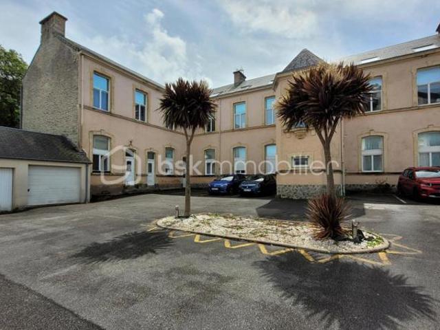 Lumineux et spacieux appartement