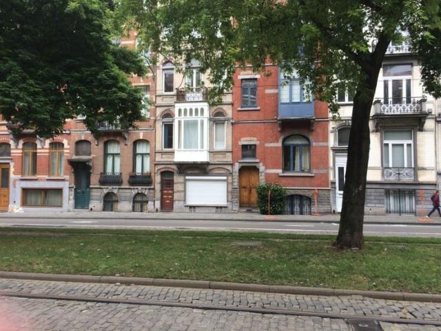 LUMINEUX PENTHOUSE RENOVE ET SPACIEUX, 2SDD, POUR COLOCATION