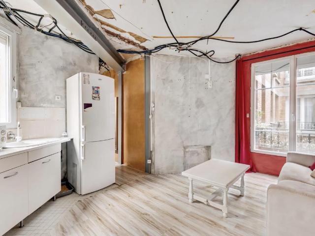 Lumineux studio au cœur de Paris 11e
