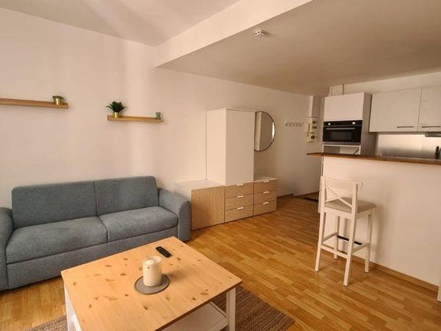 Lumineux studio meublé de 26m² refait à neuf