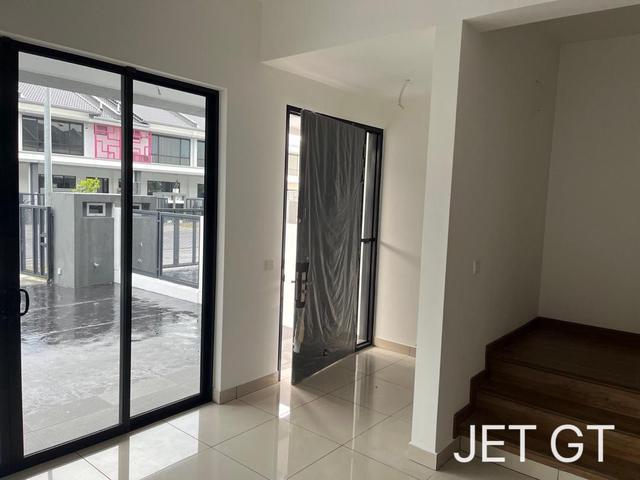 Lumira Bandar Bukit Raja Double Storey For Rent