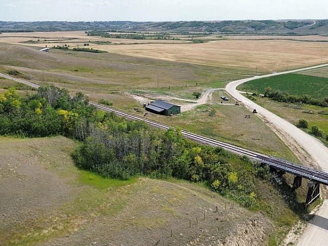 Lumsden Acreage, Large New Heated Shop