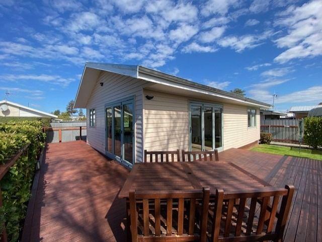 Lumsden Road, Akina