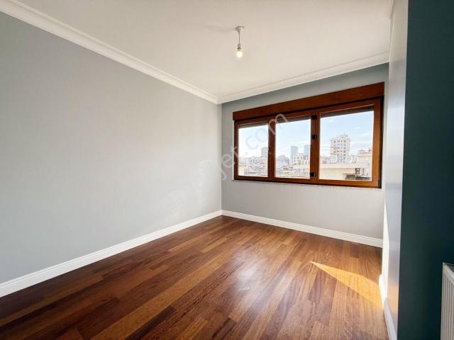 Lunas'dan Erenköy Bağdat Caddeye Yakın 130 M2 Net 3+1 Ebeveyn
