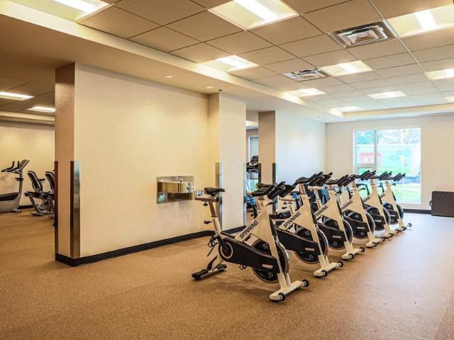 Lunen Haus 1 Bedroom Apartment for Rent at 1161 Heron Rd, Ottawa, ON K1V 2S9 Heron Park