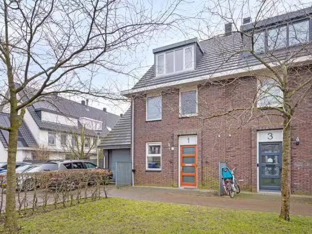Lunenburg 1 Amstelveen