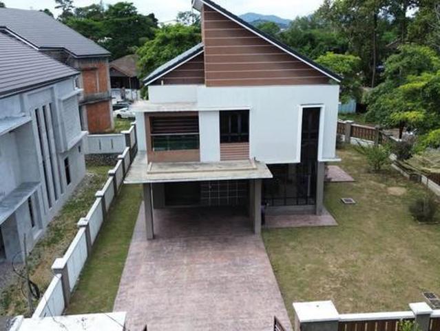 LUAS EKSKLUSIF Banglo Sikamat Seremban