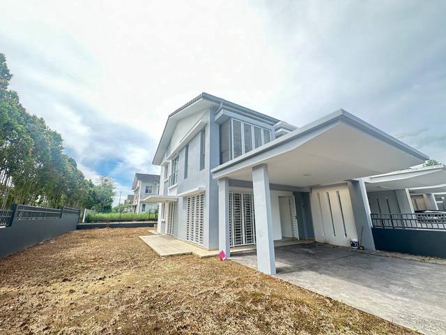Luas FREEHOLD Corner LOT ARIZA ELMINA EAST U16 ELMINA