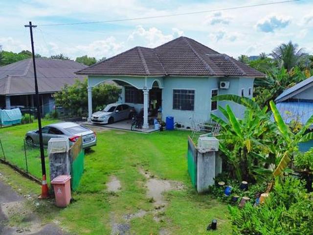 LUAS 1 Storey Bungalow 5468sqft Kg Melayu Sri Kundang Rawang