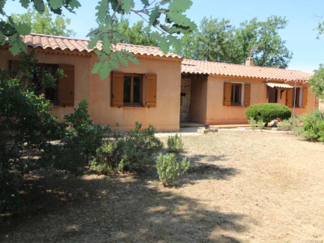 Luberon à St Saturnin les Apt, belle maison de plain pied av