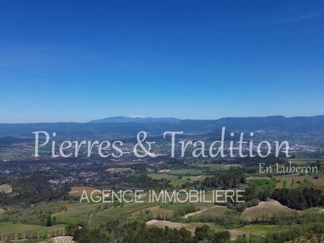 Luberon, Bonnieux. Grande maison avec magnifique vue dominante