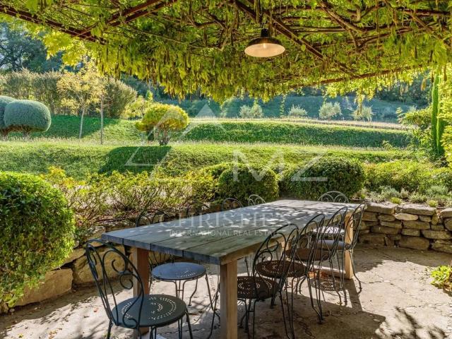 Luberon Superbe mas provençal restauré