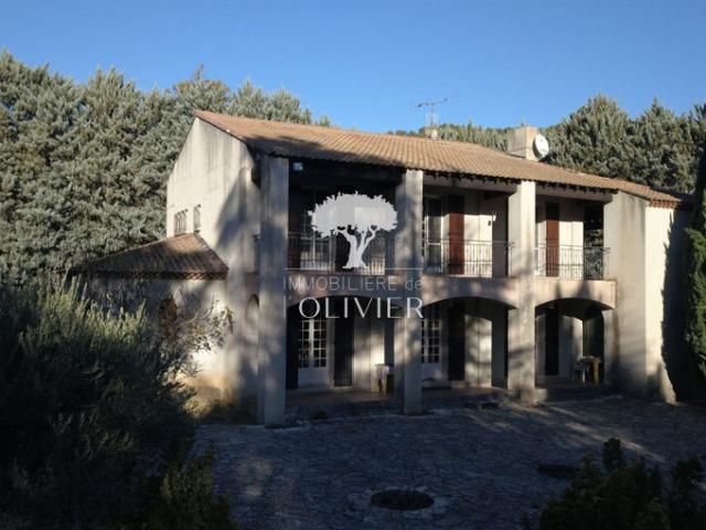Luberon ? Villa grand terrain paysagé avec vue. 5 Chambres ? P