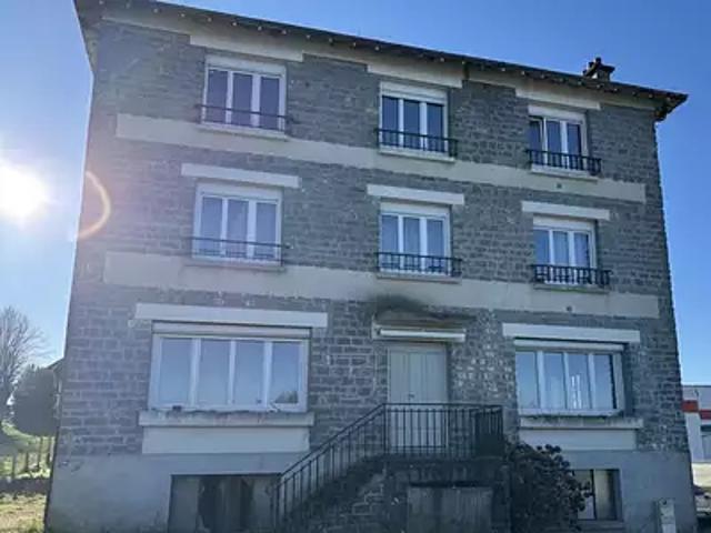 Lubersac 19210 Achat / Vente immeuble
