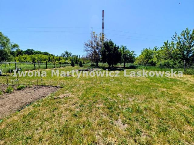 Działka budowlana 1025 m² w Lubinie media i spokojna okolica