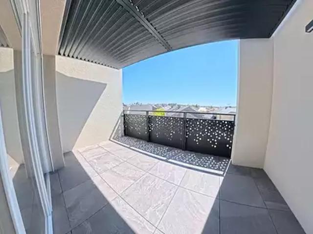 Luc la Primaube 12450 Location appartement 2 pièces t2 au dernier étage terrasse