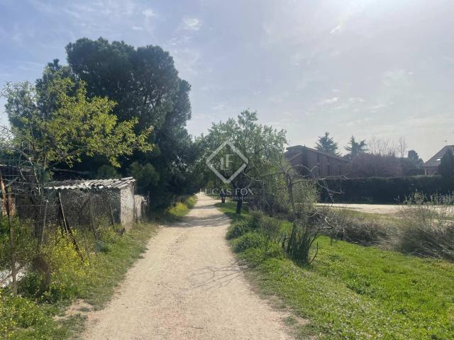 Lucas Fox International Properties, ofrece esta parcela con. m² Majadahonda