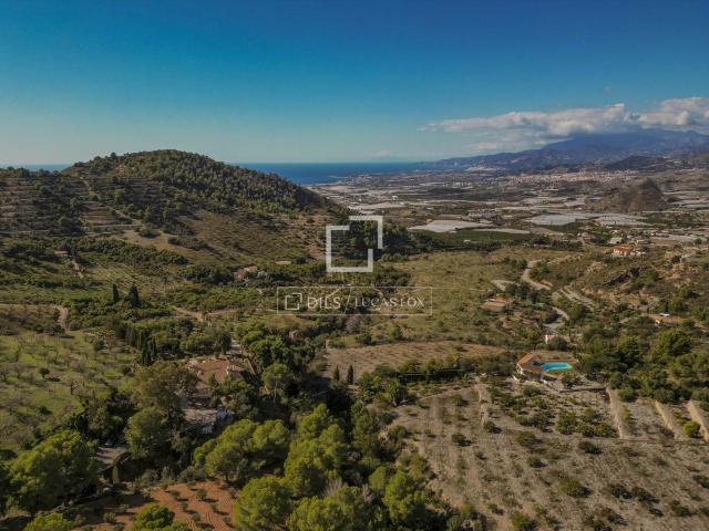 Lucas Fox presenta el cortijo San Roque, una finca con una p. 1000m² Motril