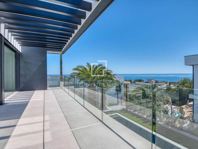 Lucas Fox presenta esta villa de obra nueva en fase de const. 364m² Platja d'Aro
