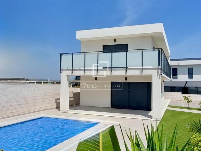 Lucas Fox presenta esta villa espectacular cerca del mar que. 197m² Santa Pola