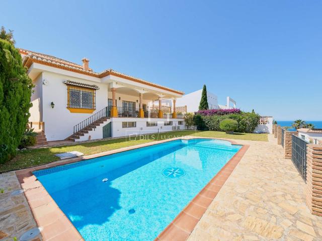 Lucas Fox presenta esta bonita villa de estilo tradicional a. 661m² La Herradura