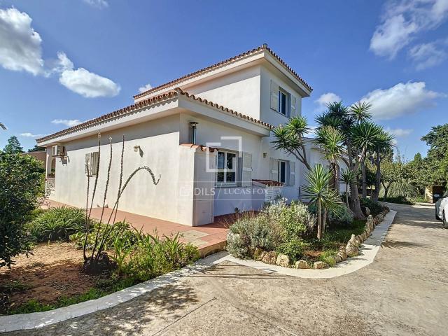 Lucas Fox presenta esta casa rural de 252 m² construidos sob. 252m² Alaior