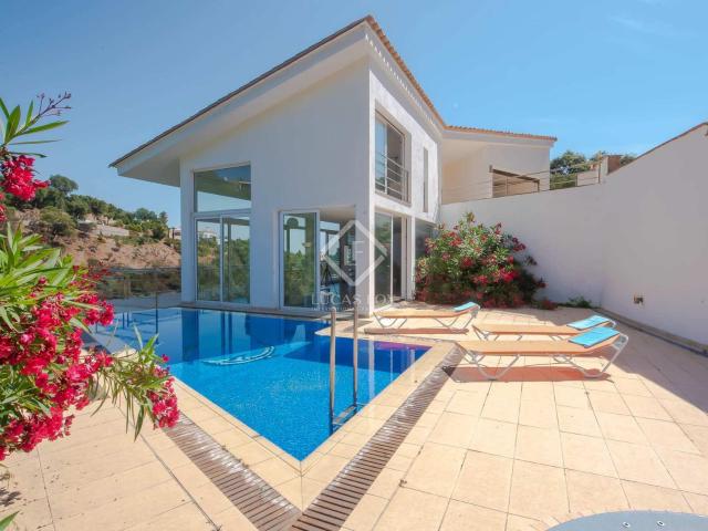 Lucas Fox presenta esta espectacular villa moderna construid. 417m² Platja d'Aro