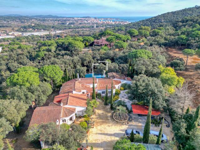 Lucas Fox presenta esta excepcional villa con un altísimo po. 475m² Calonge