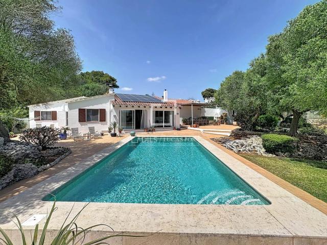 Dils Lucas Fox presenta esta exclusiva casa de campo complet. 201m² Maó
