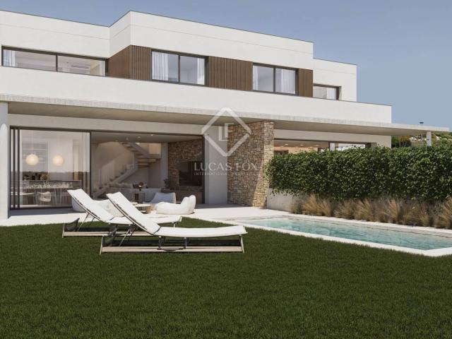 Lucas Fox presenta esta lujosa casa pareada en una promoción. 253m² S'Agaro