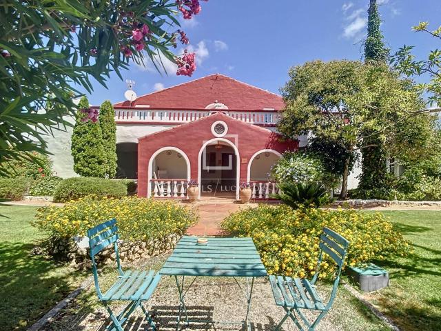 Lucas Fox presenta esta magnífica finca con licencia de agro. 1300m² Maó