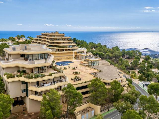 Lucas Fox presenta este elegante ático en venta en la presti. 113m² Altea