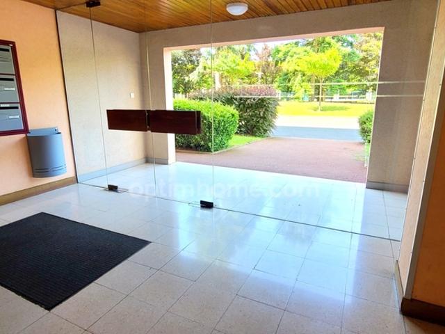 APPARTEMENT T2/T3 AVEC GARDIEN 68 m² CAVE PLACE DE PARKING