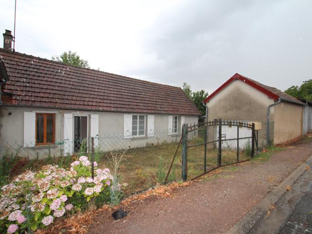 LUCENAY LES AIX, Maison à rénover