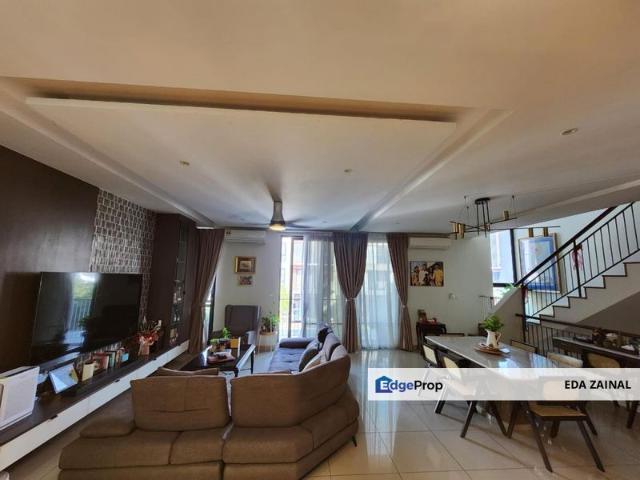 Lucent Residence @ twentyfive.7
