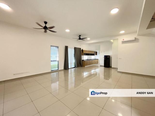 Lucent Residence @ twentyfive.7