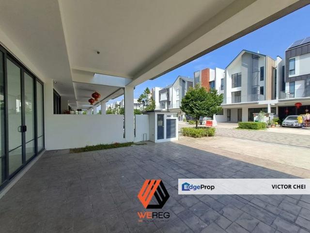 Lucent Residence @ twentyfive.7
