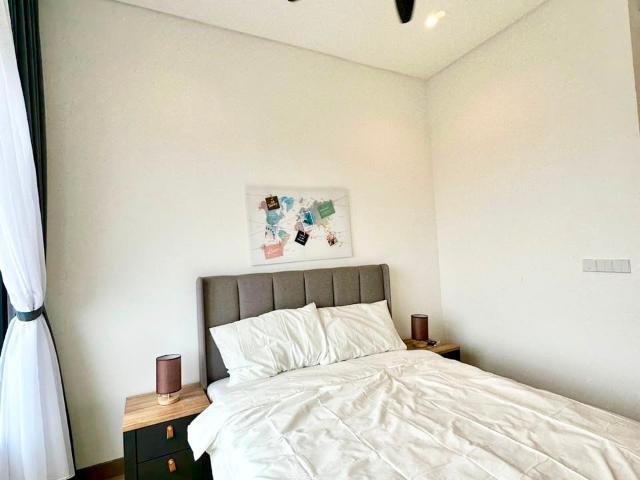 lucentia residences @ bbcc, condominium