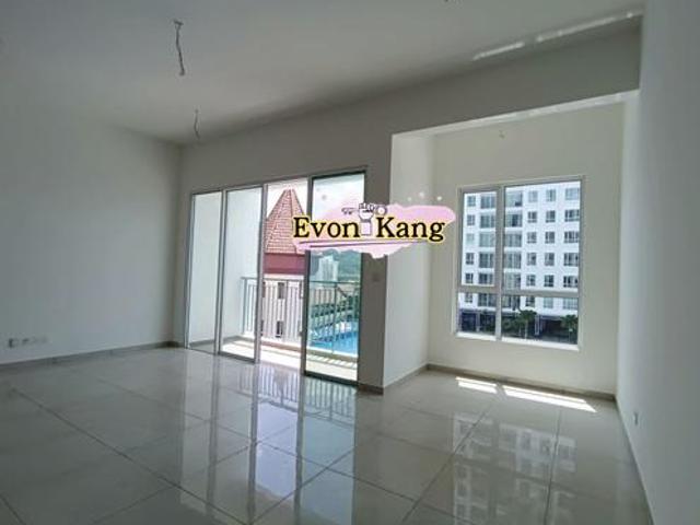 Lucerne Residence Bayan Lepas 1100SF Original Condition 2 Parkings