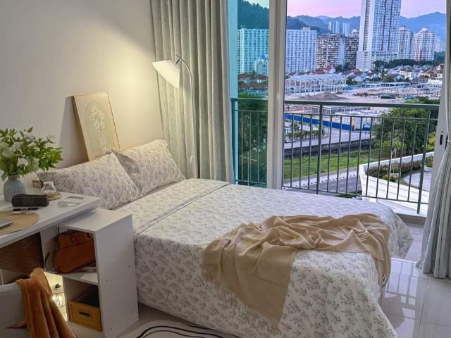 ‍♀️ ✈️ Lucerne Residences