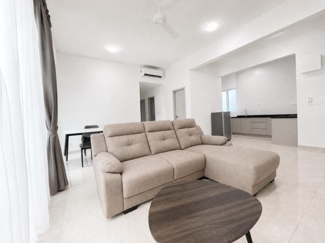 Lucerne Residence Bayan Lepas for RENT Fully Furnished 2 Car Parks