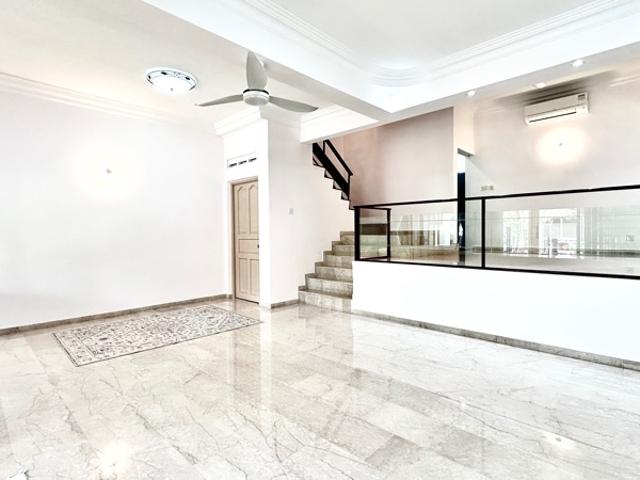 LUCKY HILL Terraced House For Sale, $3,980,000, 3 Bed 3 Bath 1,800 sqft $2,358.00 psf