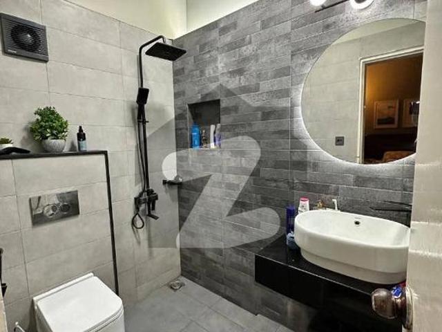Lucky One Main Road Facing 4bed DD Ultra Modern Apartment Lucky One Apartment
