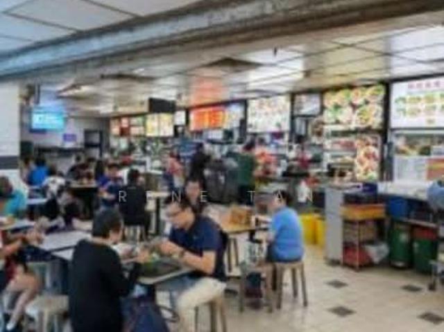 Lucky Plaza Mall Shop For Sale, $1,066,000205 sqft $5,200.00 psf