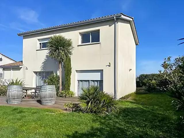 Ludon Médoc 33290 Achat / Vente maison 5 pièces t5 au dernier étage terrasse