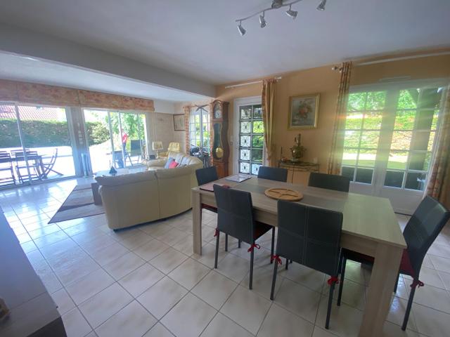 LUE MAISON FAMILLIALE