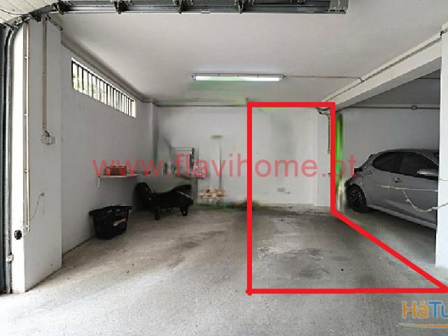 Lugar de estacionamento | 26084059362