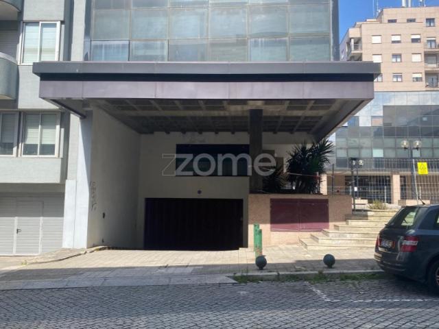 Lugar de Estacionamento Fórum Cunha Júnior